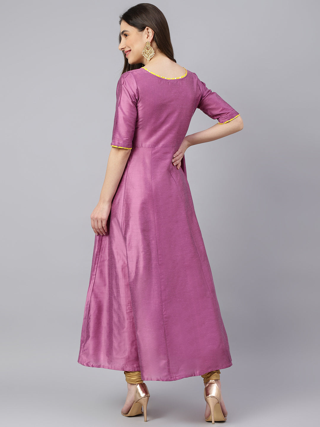 Zari Embroided Anarkali Kurta