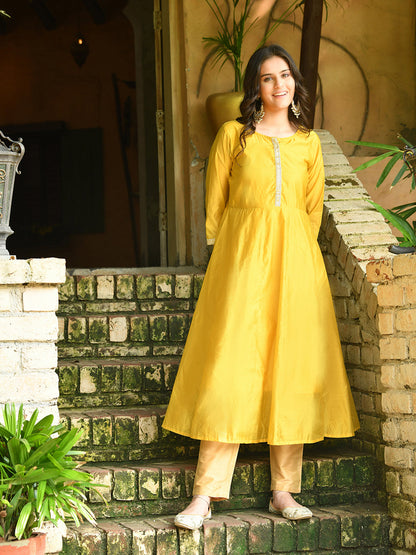 Ananya Chanderi Anarkali Kurta