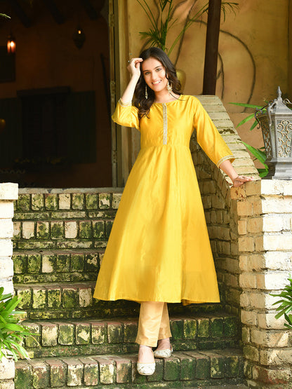 Ananya Chanderi Anarkali Kurta